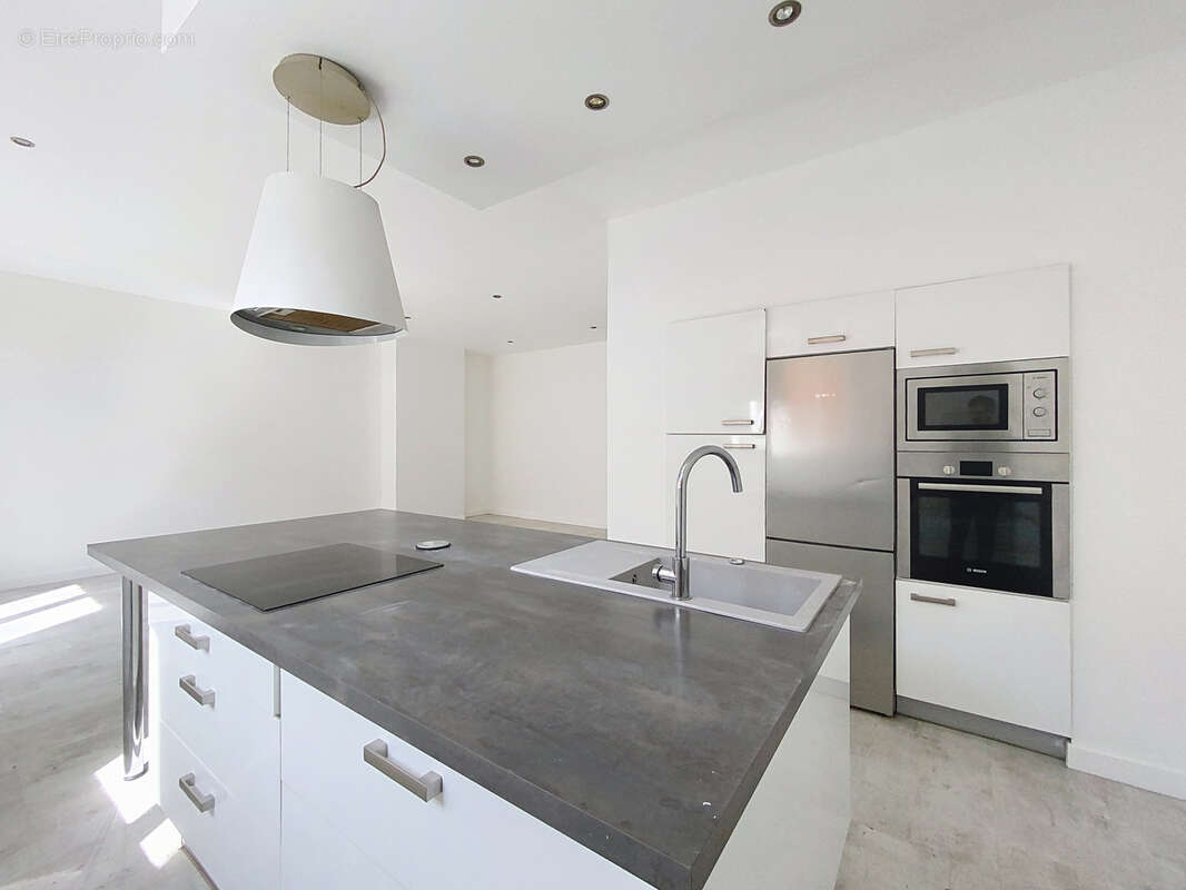 Appartement à SAINT-ETIENNE