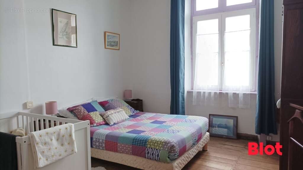 Maison à SAINT-AUBIN-DU-CORMIER