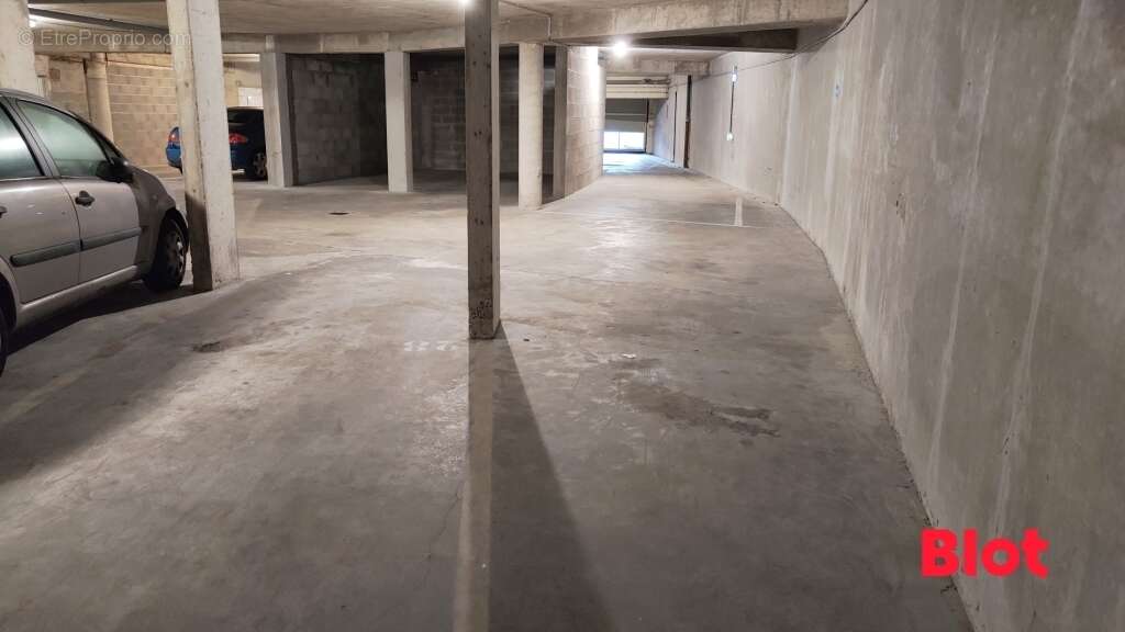 Parking à SAINT-MALO