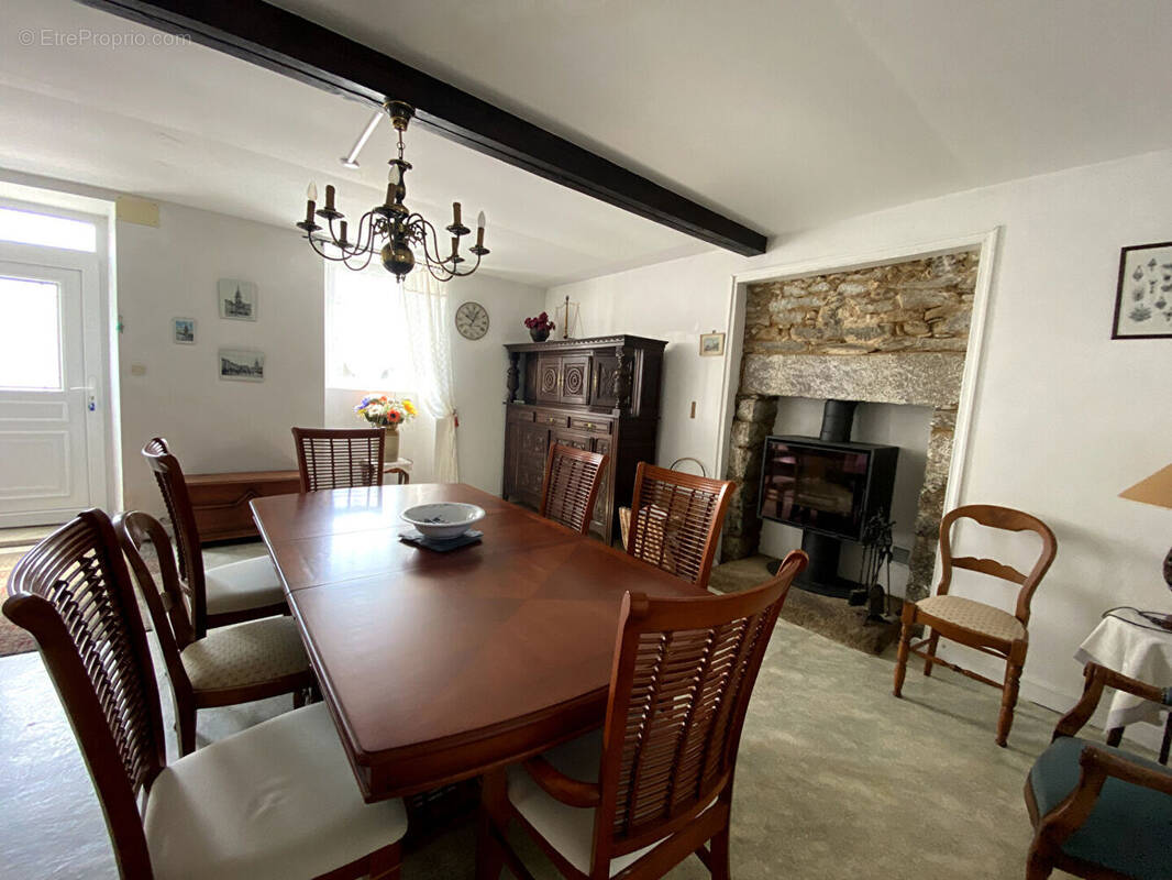 Maison à PLEYBER-CHRIST