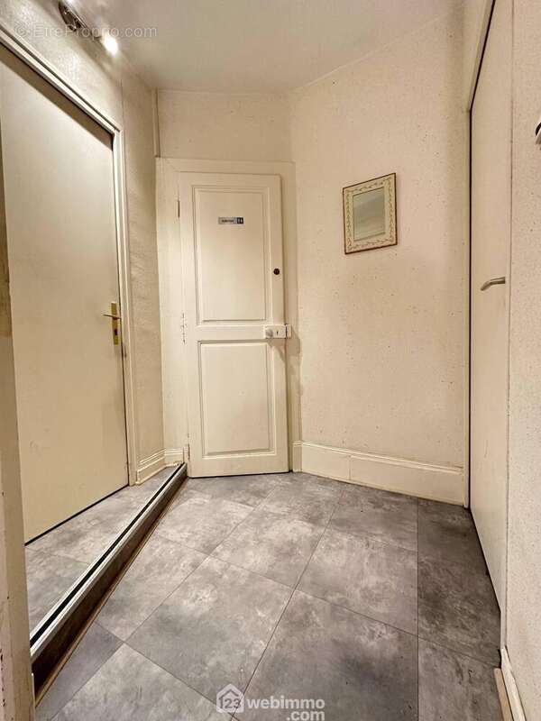 Situé au 2éme étage, un appartement de type 3 loué - Appartement à LAON