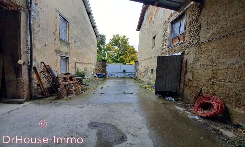 Maison à LA COTE-SAINT-ANDRE