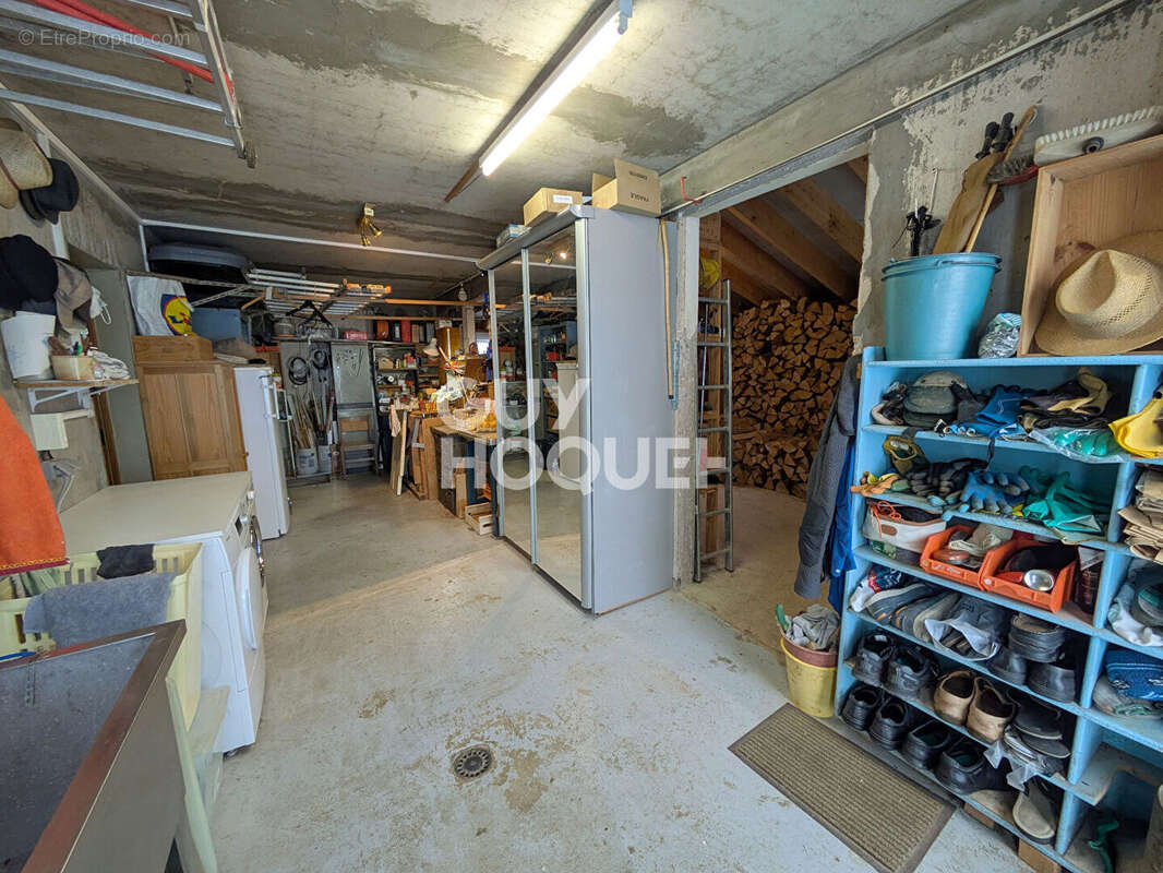 Maison à ECOLE-VALENTIN