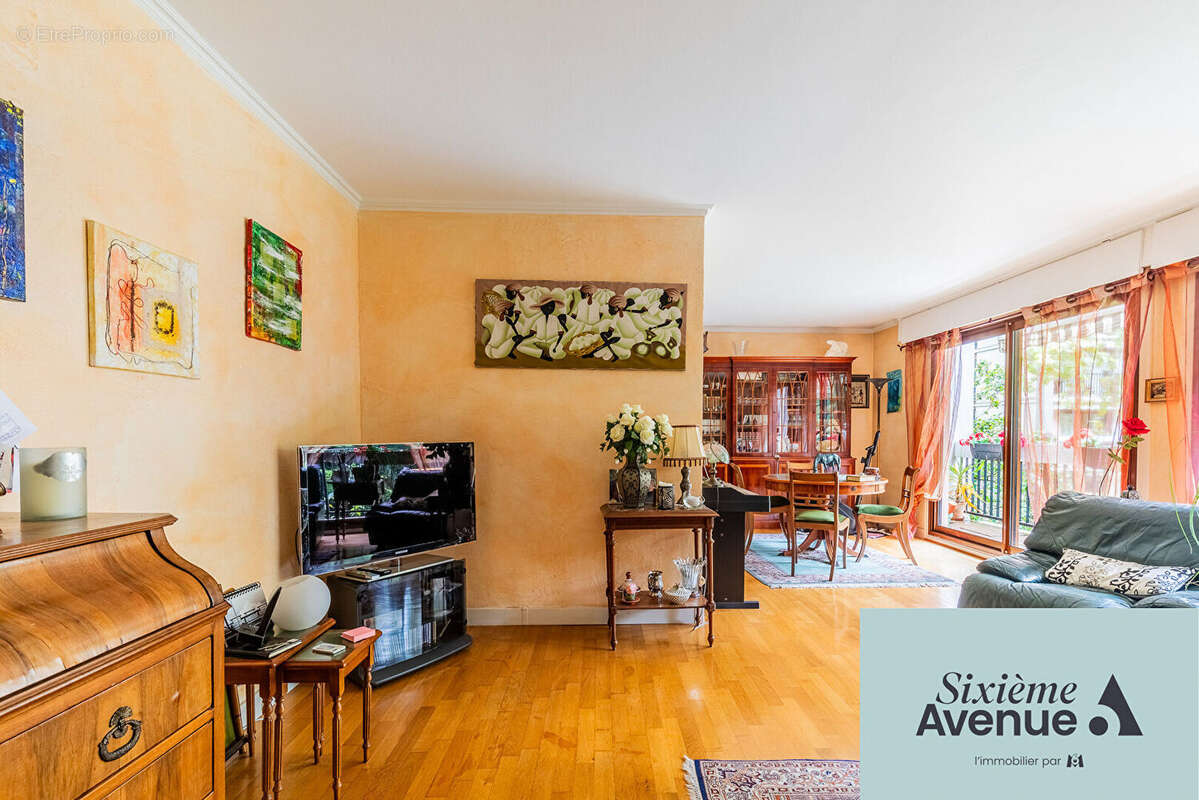 Appartement à CHILLY-MAZARIN