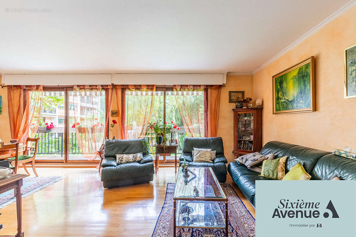 Appartement à CHILLY-MAZARIN