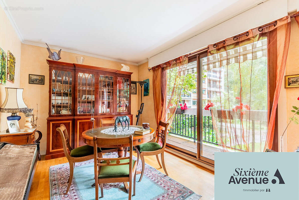 Appartement à CHILLY-MAZARIN