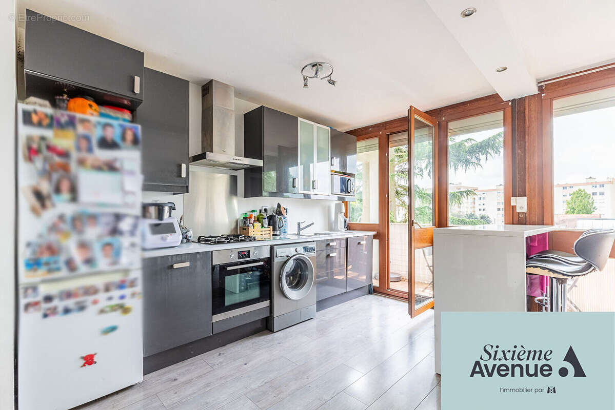 Appartement à CHILLY-MAZARIN