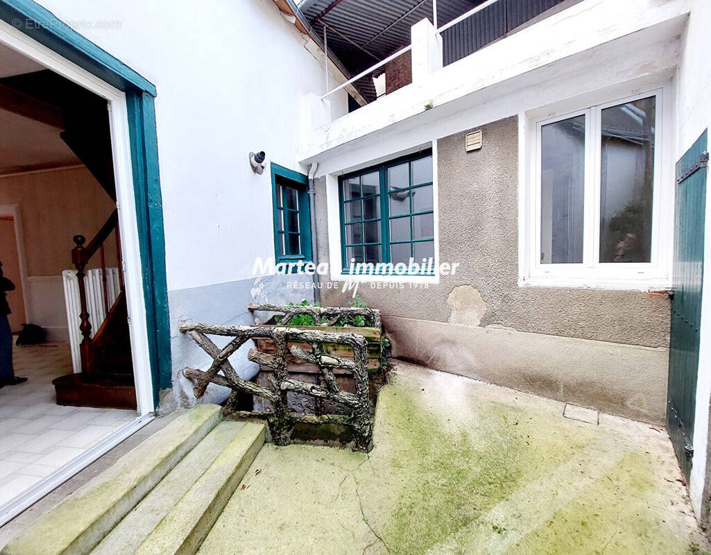 Maison à BONNETABLE