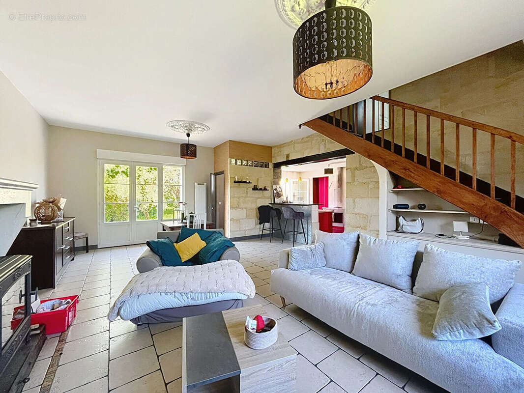 Maison à BLANQUEFORT