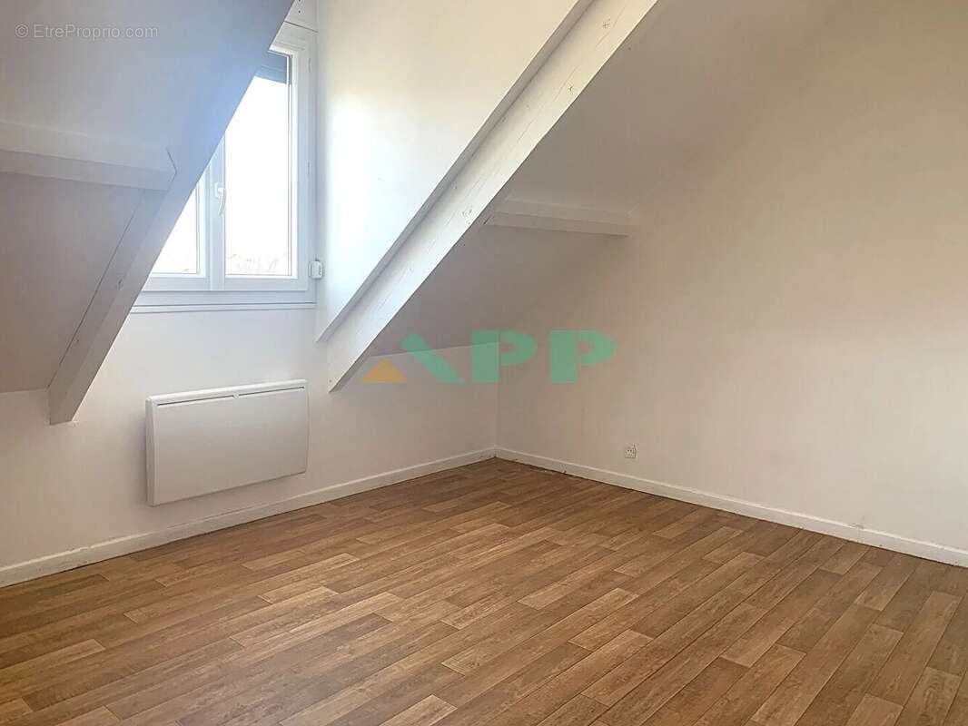 Maison à VIGNEUX-SUR-SEINE