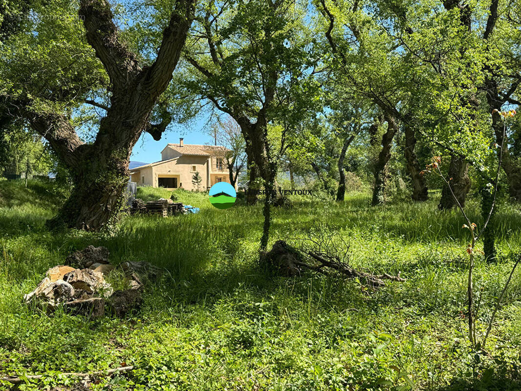 Maison à VILLES-SUR-AUZON