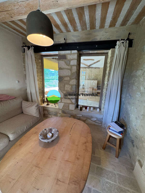 Maison à VILLES-SUR-AUZON