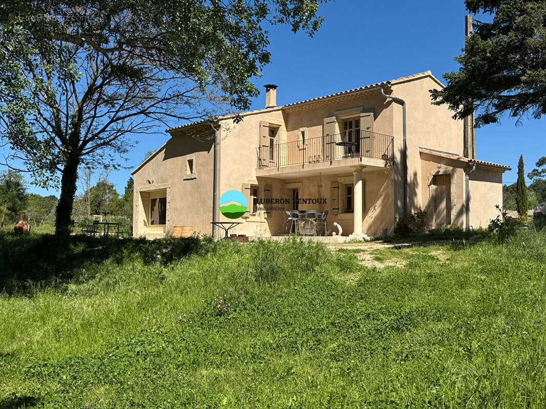 Maison à VILLES-SUR-AUZON