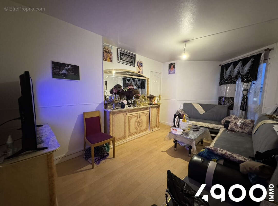 Appartement à GRIGNY