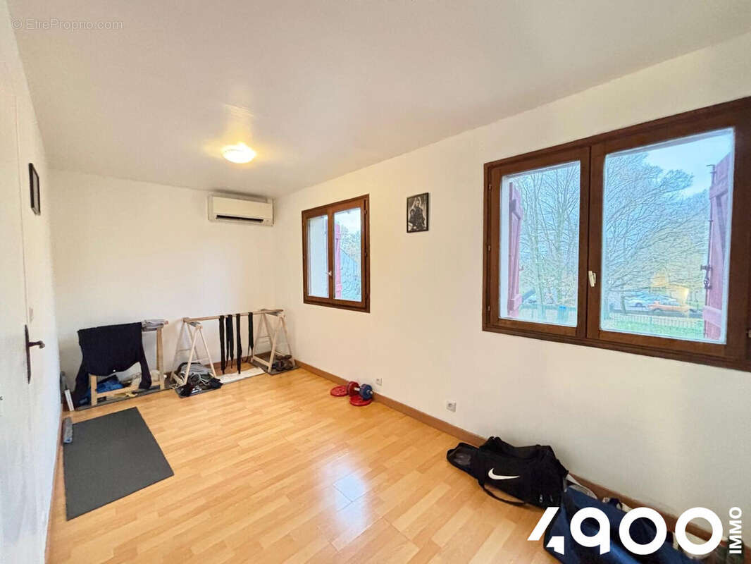 Maison à VILLIERS-SUR-ORGE