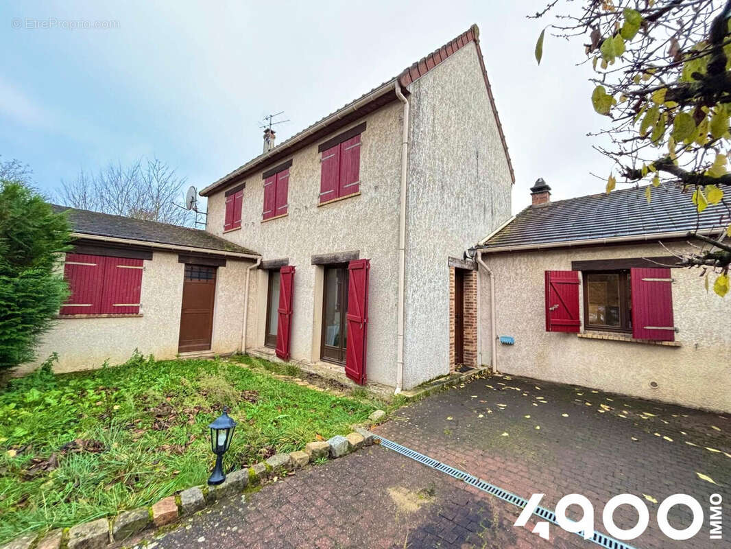 Maison à VILLIERS-SUR-ORGE