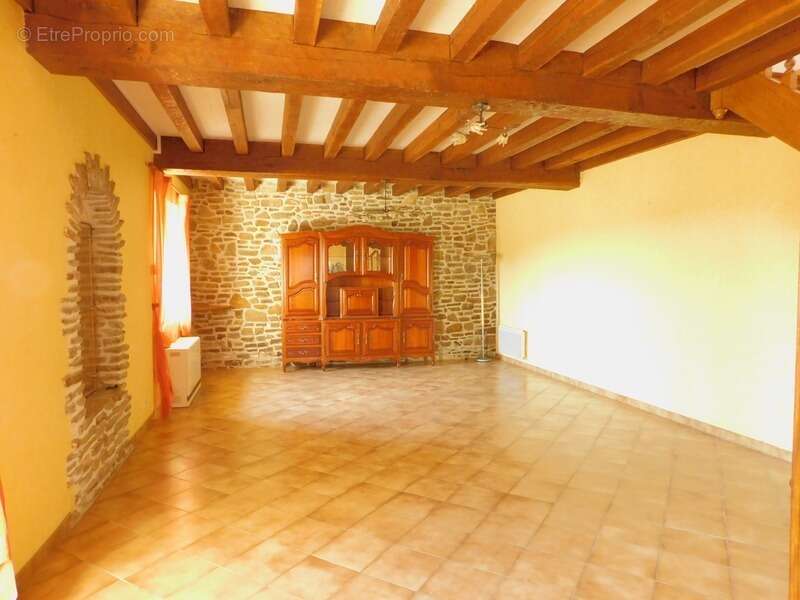 Maison à LA CHAPELLE-JANSON