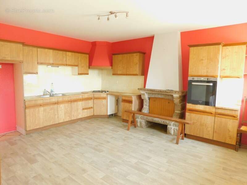 Maison à LA CHAPELLE-JANSON