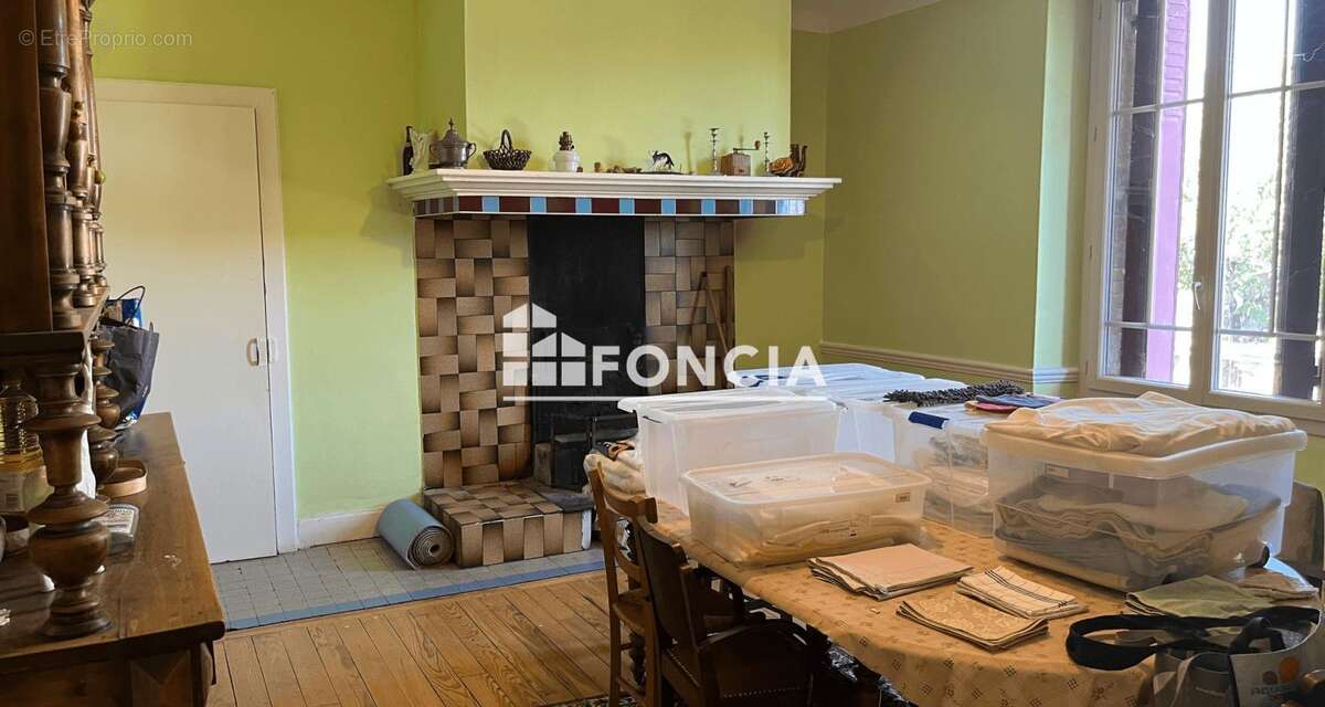 Maison à LACAPELLE-SEGALAR