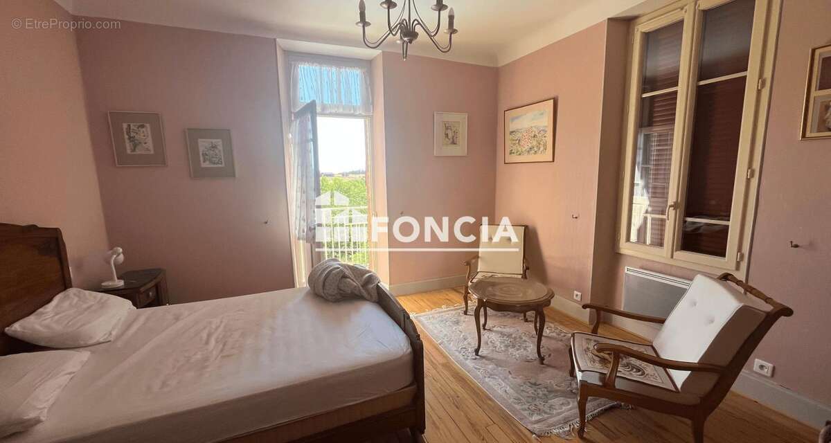 Maison à LACAPELLE-SEGALAR