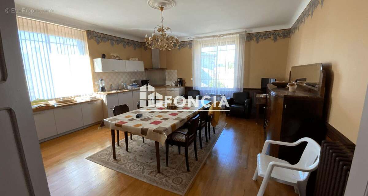 Maison à LACAPELLE-SEGALAR