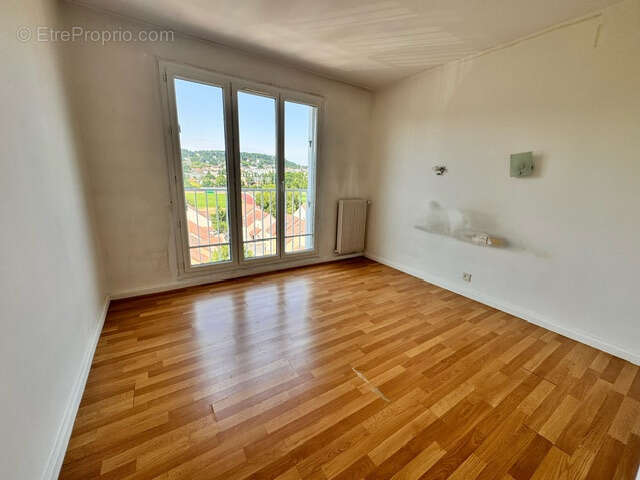 Appartement à VILLEBON-SUR-YVETTE