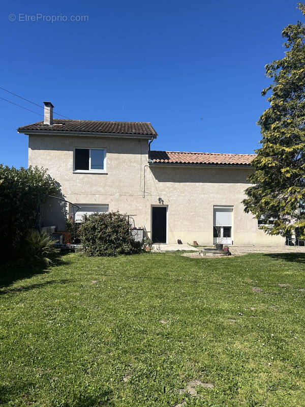 Maison à SAINT-PEY-D&#039;ARMENS