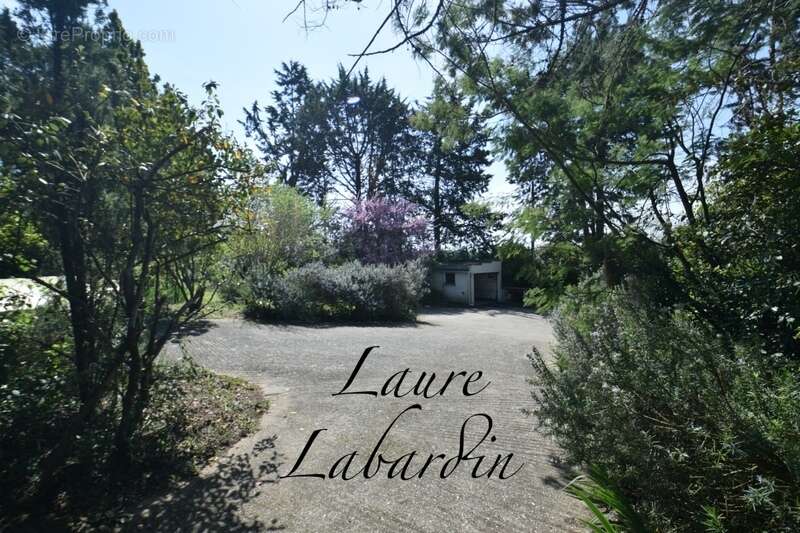 Maison à TOMBEBOEUF