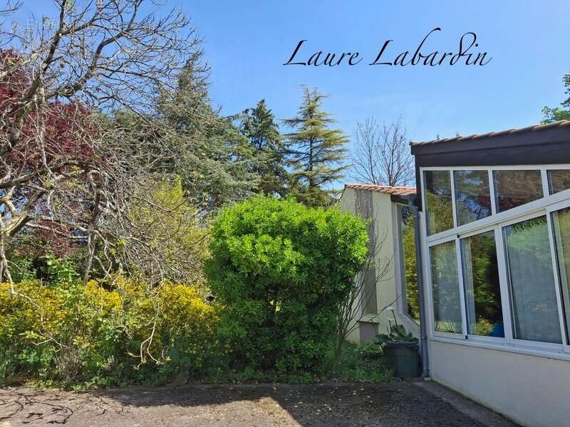 Maison à TOMBEBOEUF