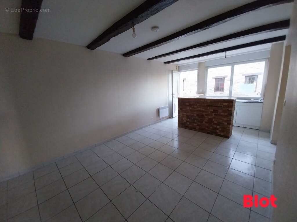 Maison à PLOUER-SUR-RANCE