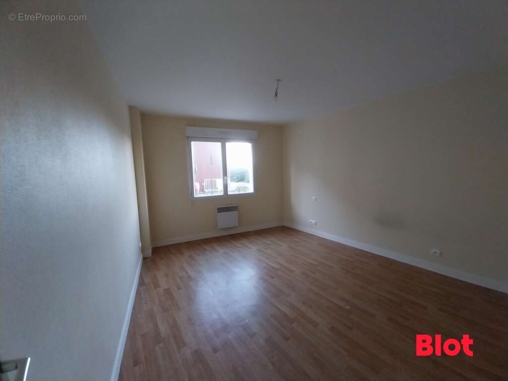 Maison à PLOUER-SUR-RANCE