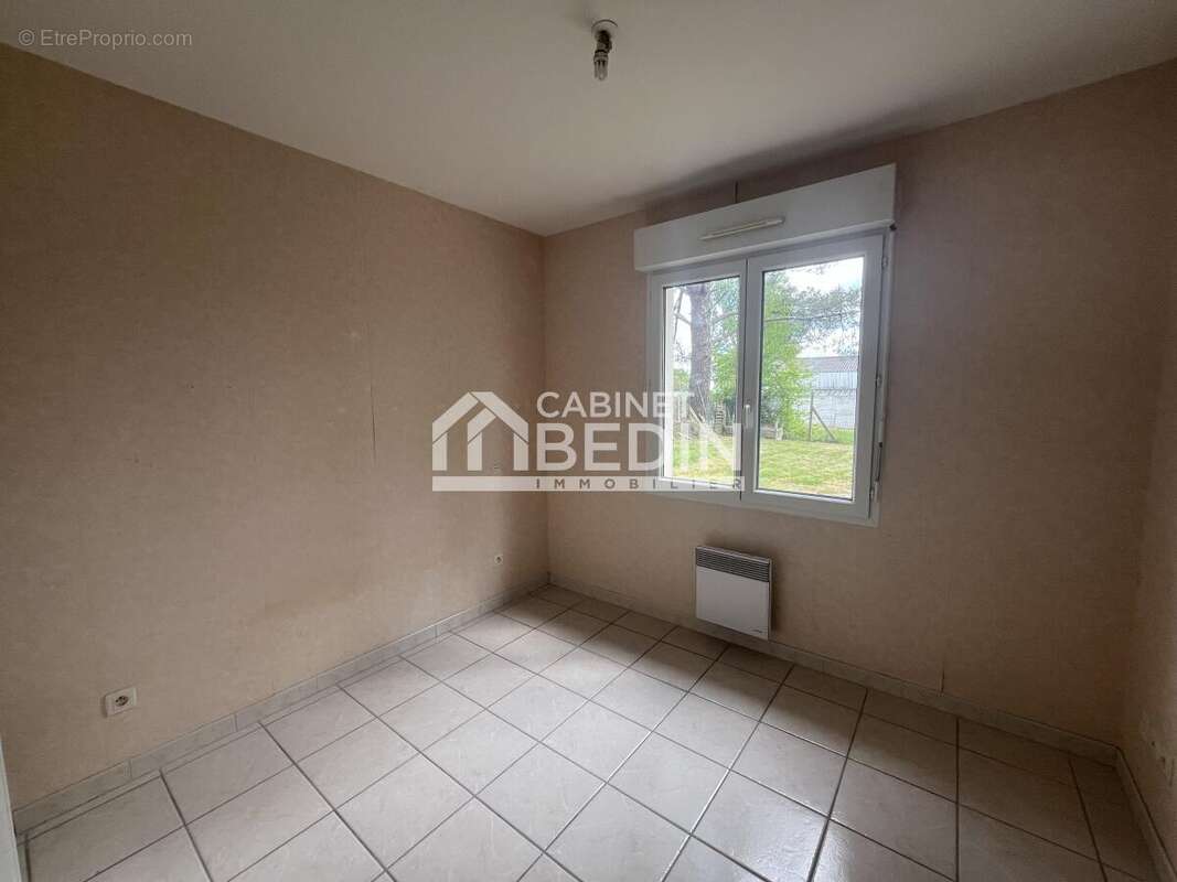 Maison à BEYCHAC-ET-CAILLAU