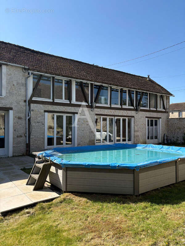 Maison à SOUPPES-SUR-LOING