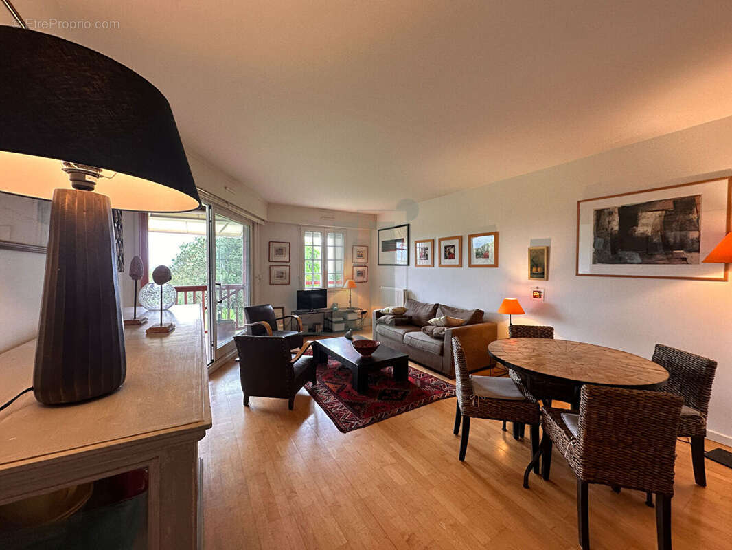 Appartement à ARCANGUES