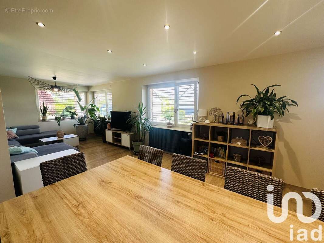 Photo 2 - Maison à BISEL