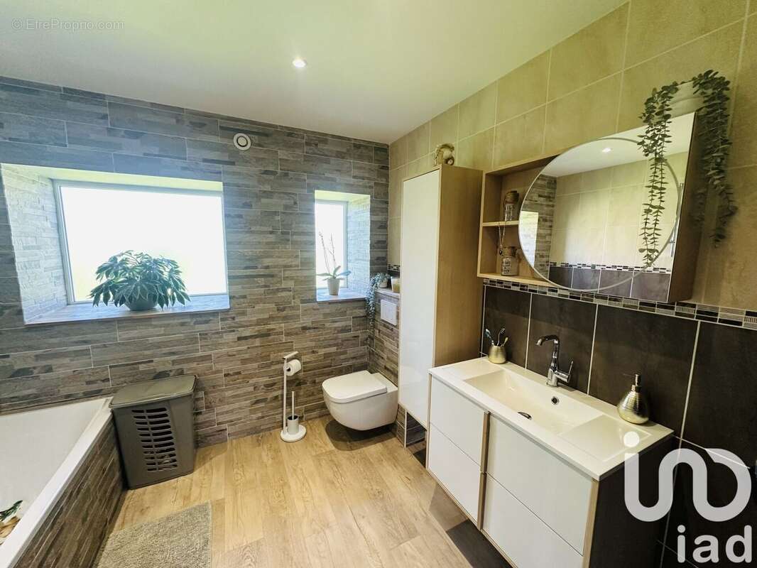 Photo 5 - Maison à BISEL