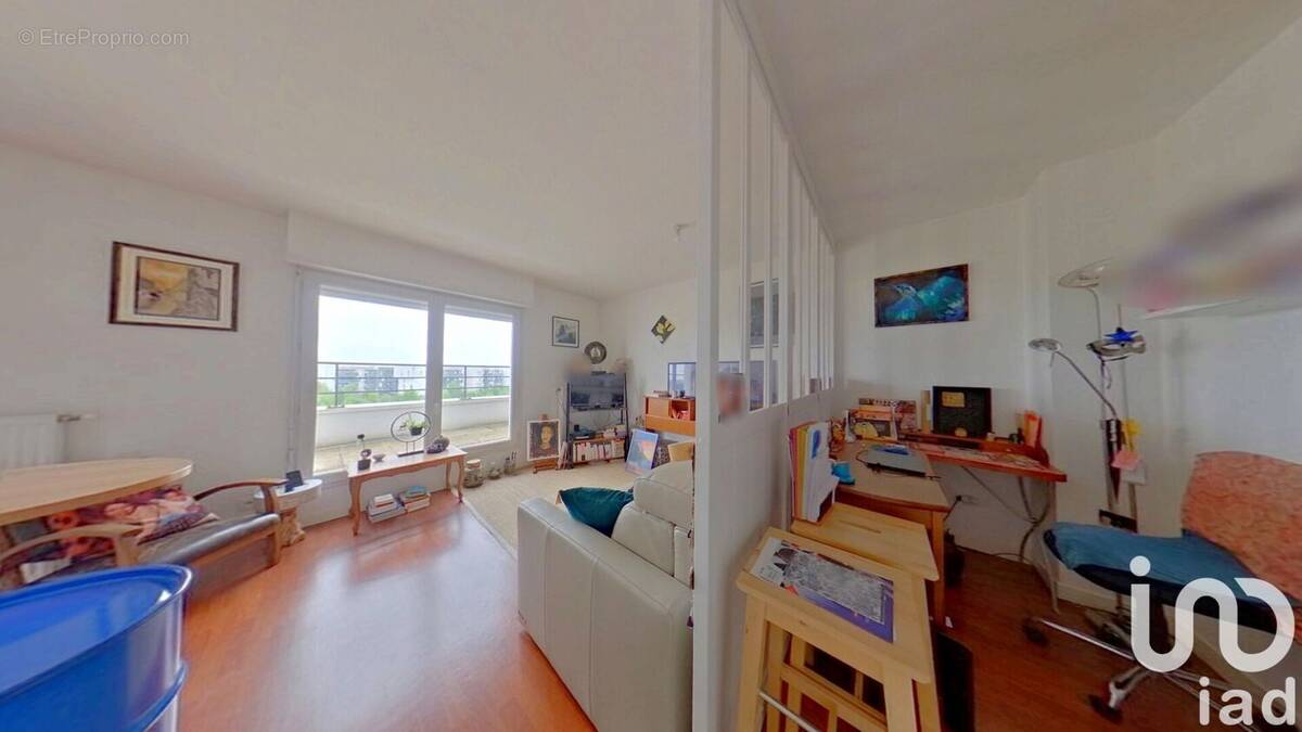 Photo 1 - Appartement à LIEUSAINT