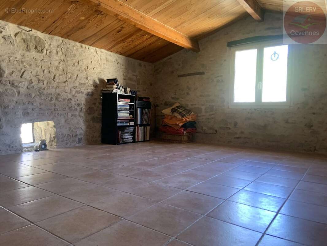 Maison à MEJANNES-LES-ALES