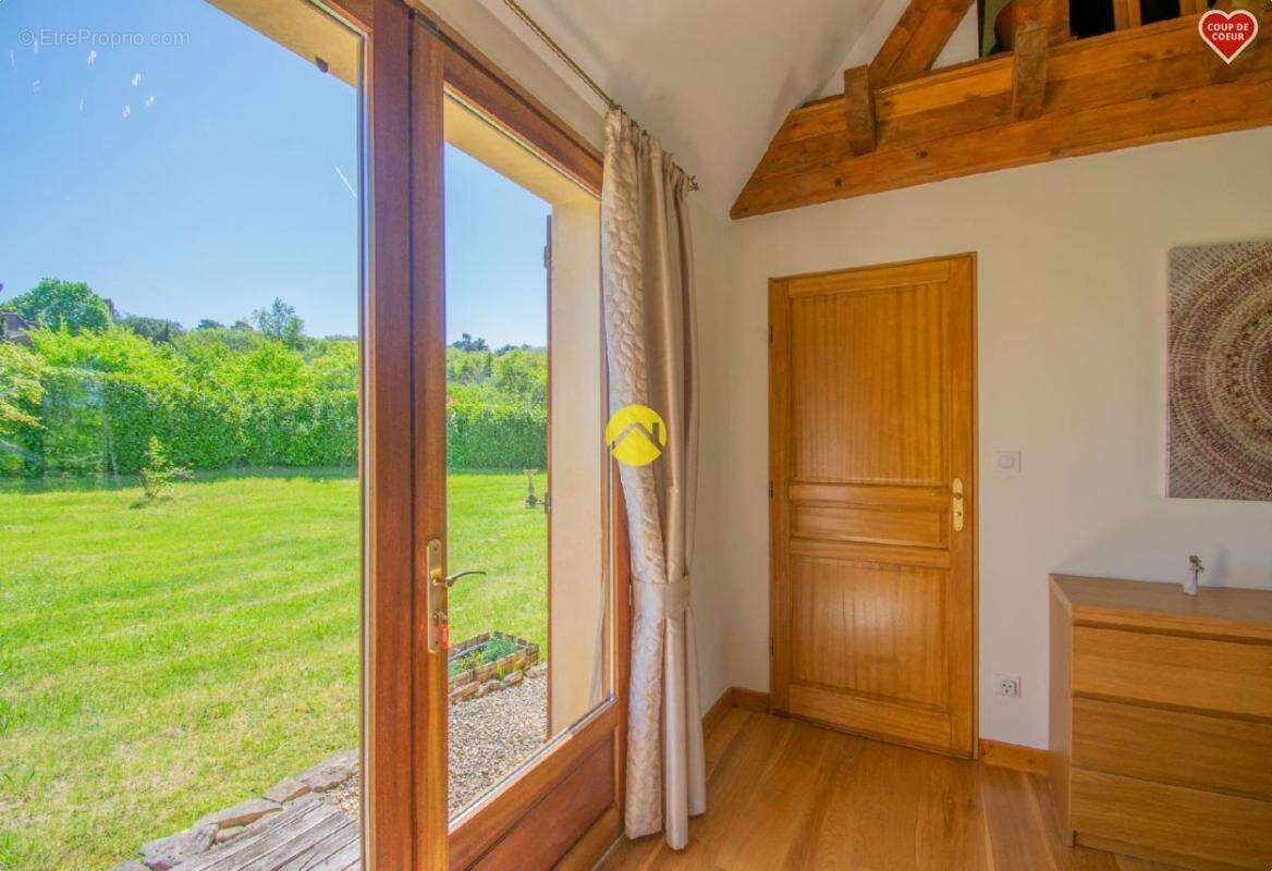 Maison à LE BUISSON-DE-CADOUIN