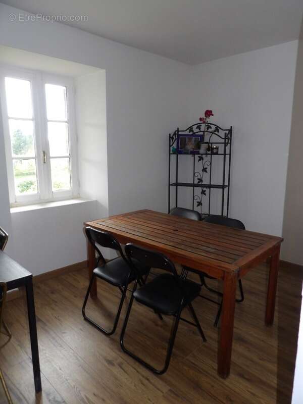 Maison à LAGARDE-ENVAL