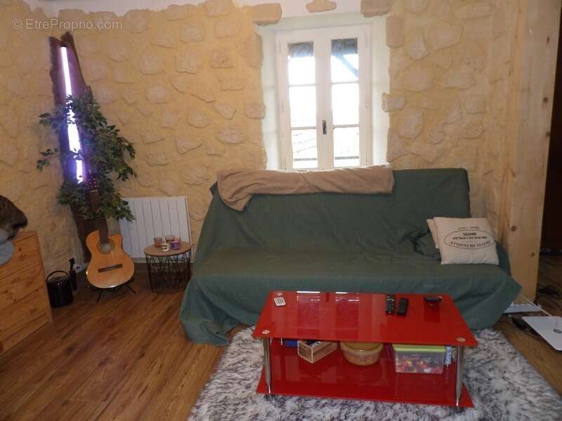 Maison à LAGARDE-ENVAL