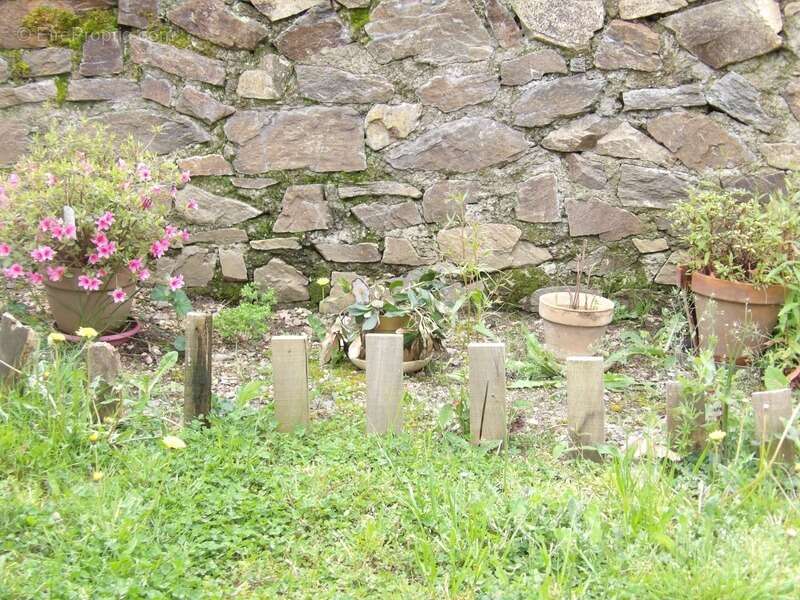 Maison à LAGARDE-ENVAL