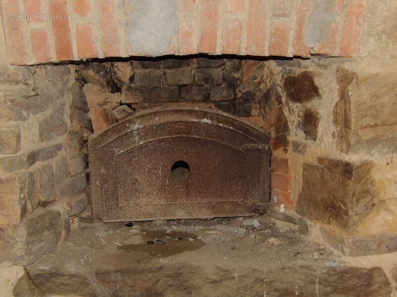 Maison à LAGARDE-ENVAL