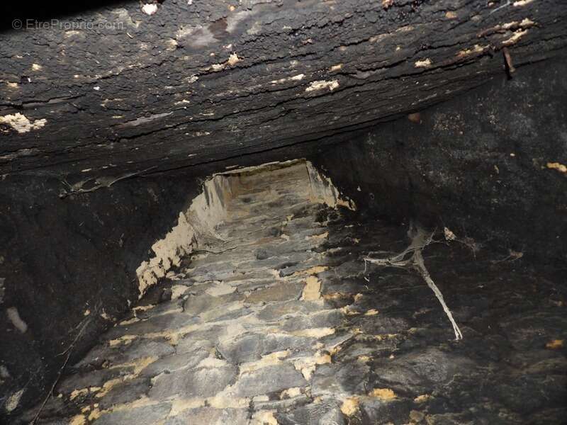 Maison à LAGARDE-ENVAL