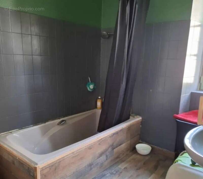 Maison à LAGARDE-ENVAL