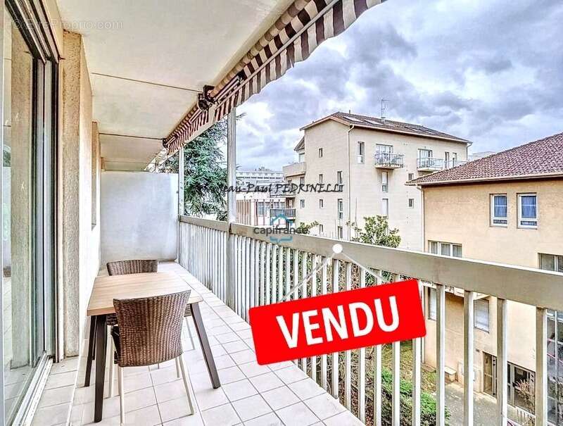 Appartement à LYON-8E