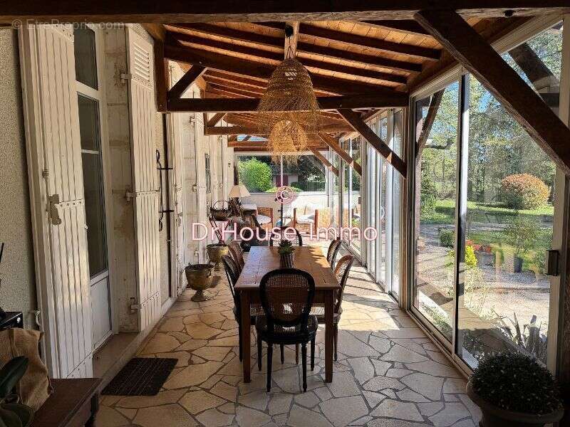 Maison à ANTONNE-ET-TRIGONANT