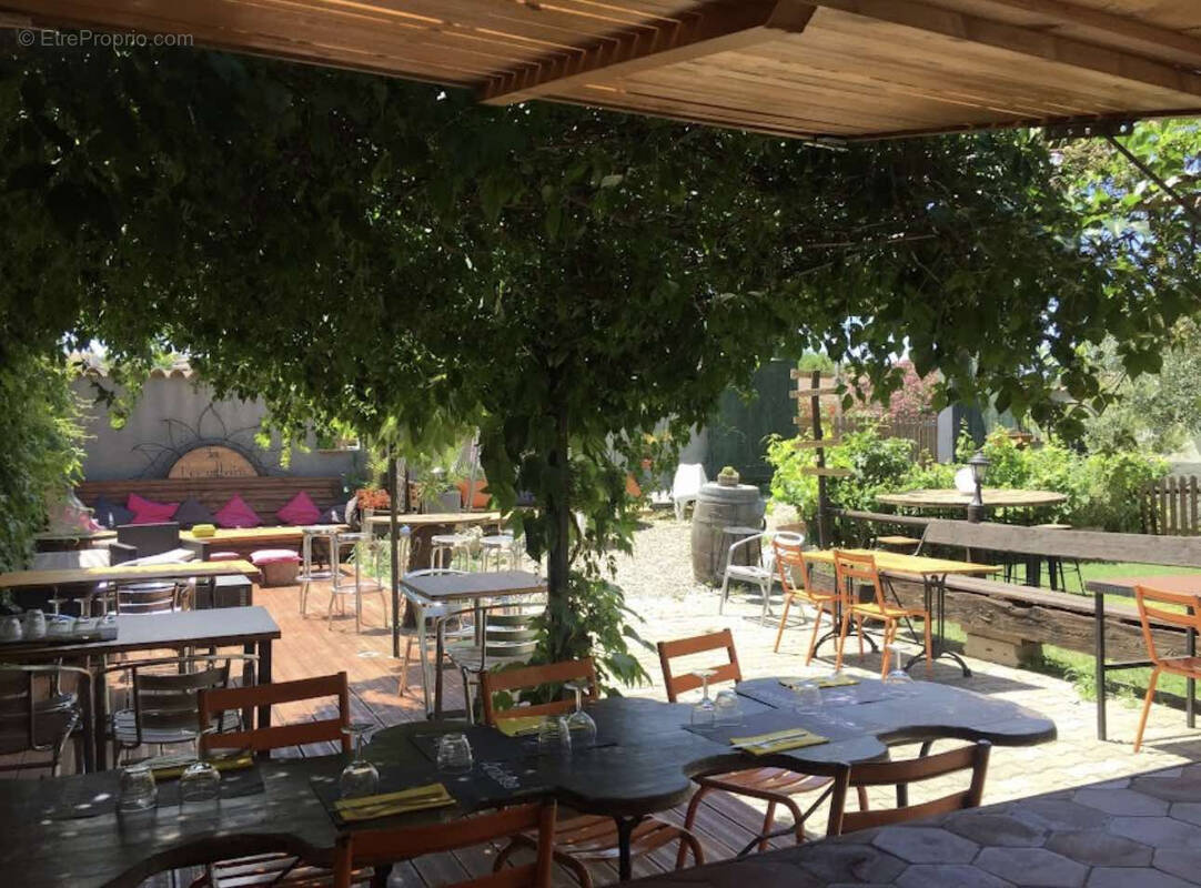 Commerce à SALLES-D&#039;AUDE