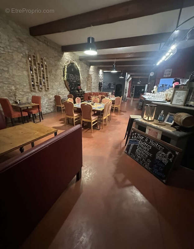 Commerce à SALLES-D&#039;AUDE