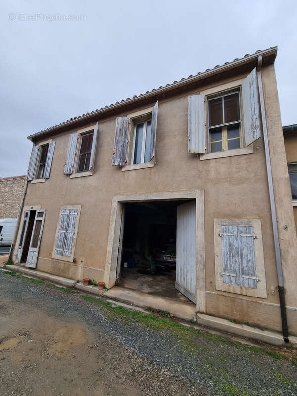 Maison à CUXAC-D&#039;AUDE